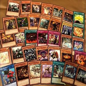 200 Yugioh Card Lot